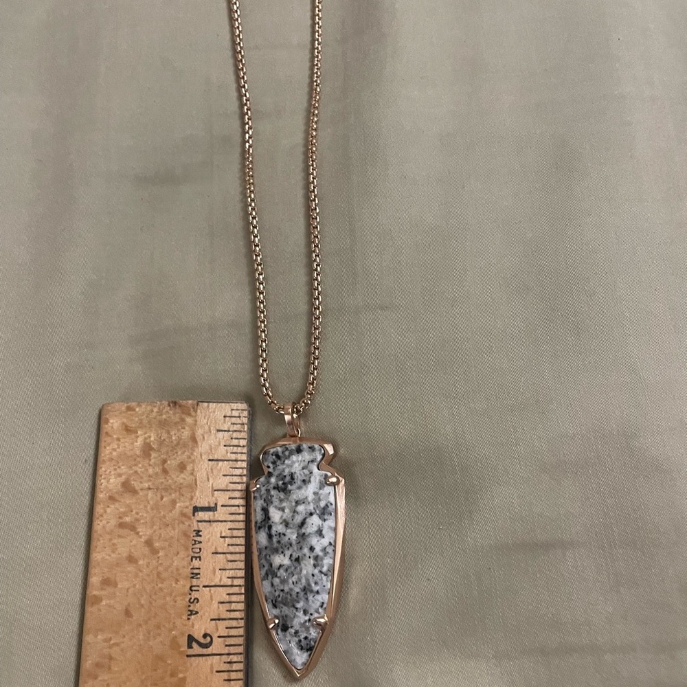 Rose Gold Kendra Scott Arrow Pendant Necklace